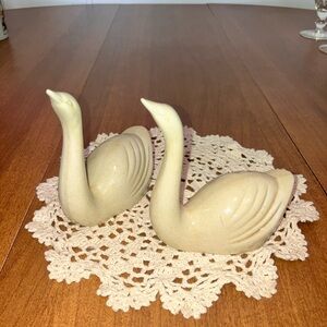 Pair Of Rare Charming Vintage Cream Swan Figurines Made In Brazil.